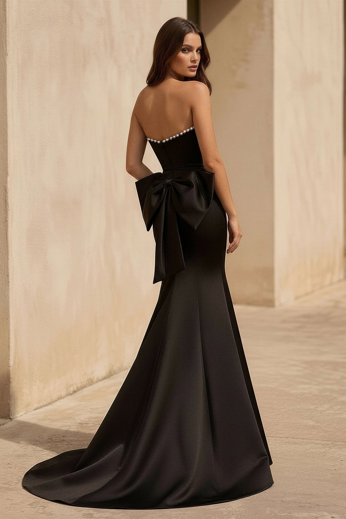 Mermaid Bow Prom Gown With Pearls in Black