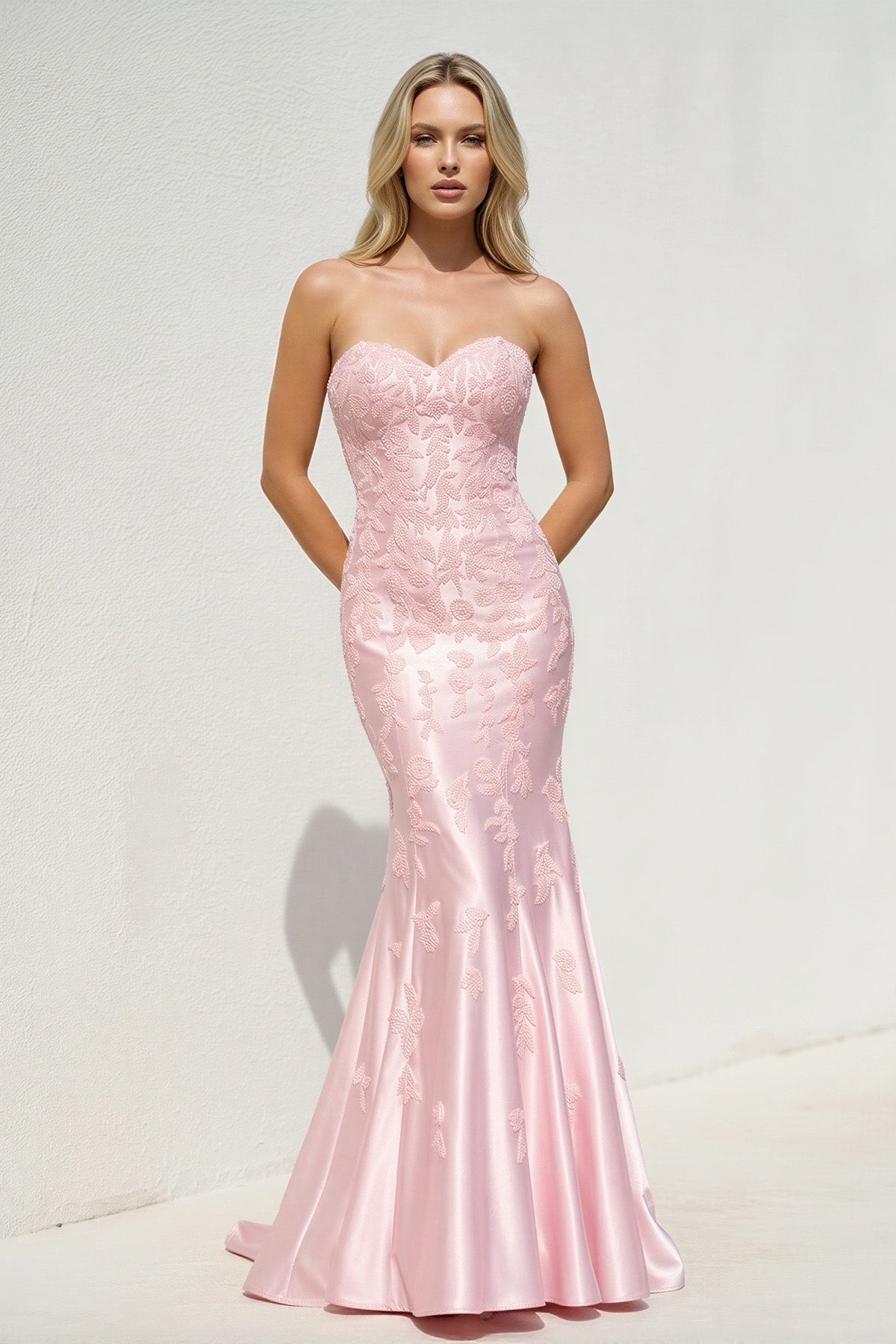 Sweetheart Mermaid Prom Dress With Appliques in Pink