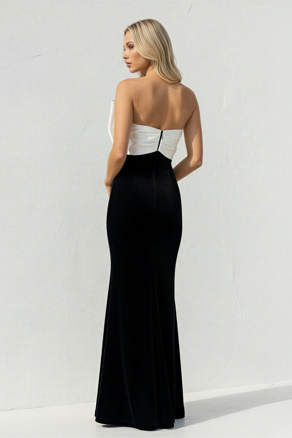 Velvet Sheath Prom Dress With Bow in Black and White